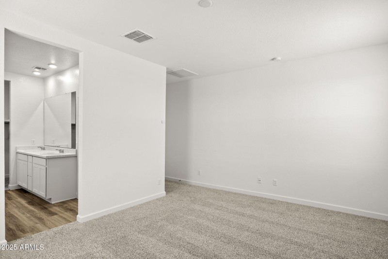 35-web-or-mls-17713-w-eva-st-lot-3-zanje