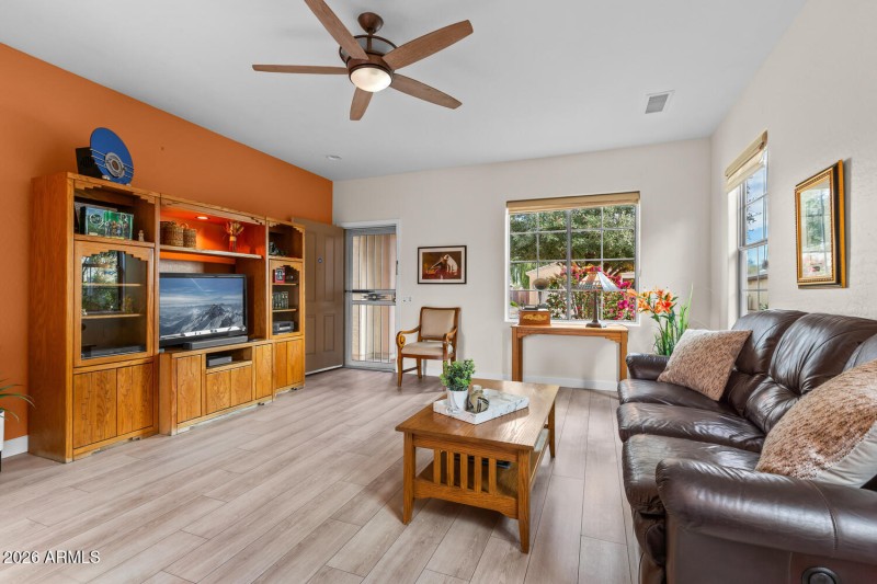 N Summerbreeze Way Surprise-007-051-1500