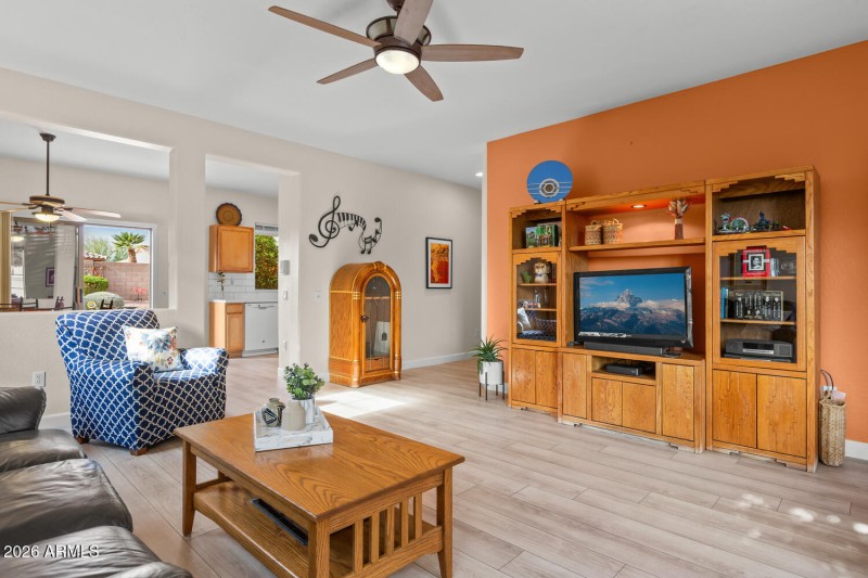 N Summerbreeze Way Surprise-009-047-1500