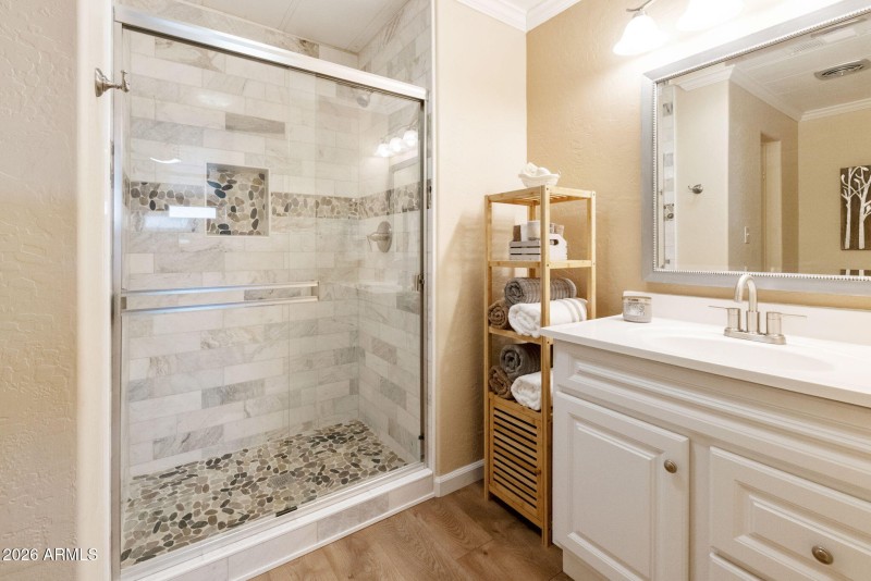 12-web-or-mls-DLB_4412