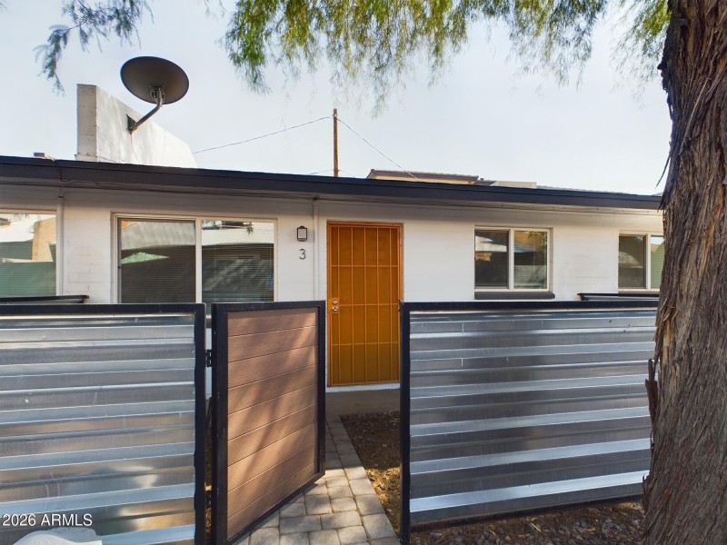 CAM02404G0-PR0027-STILL002