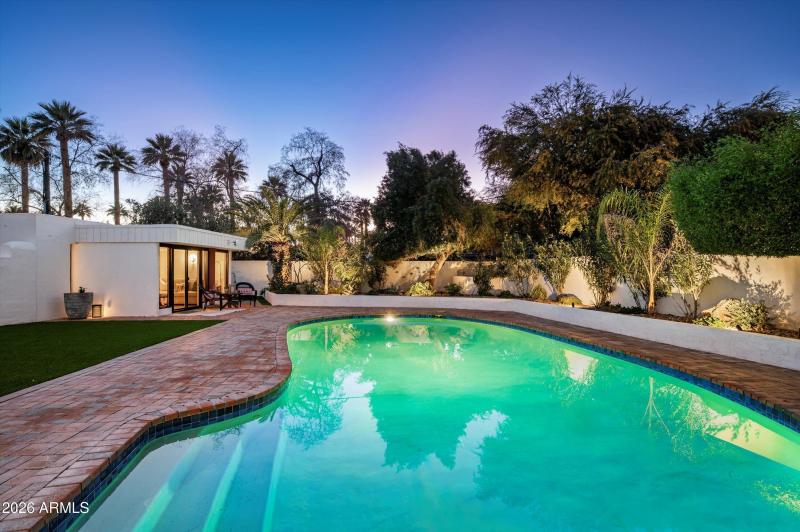 Guest house overlooking pool