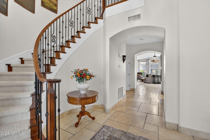 Foyer / Entryway