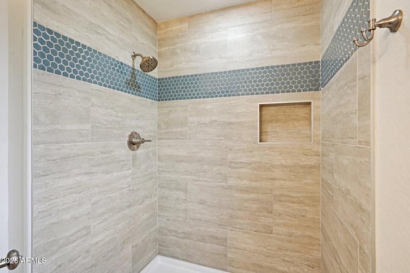 33-web-or-mls-W Cheryl Dr-S2501-033