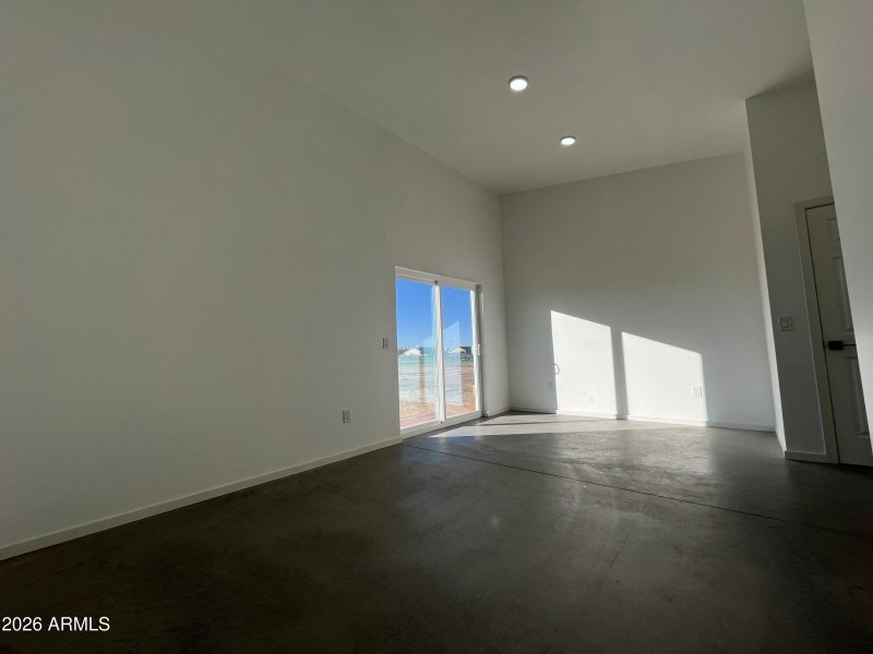 15) 66810-69679fa47a098