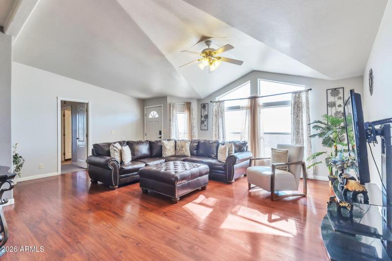 9-web-or-mls-QP- IMG_4285