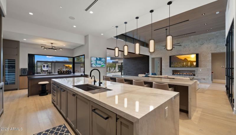 26-web-or-mls-Kitchen8