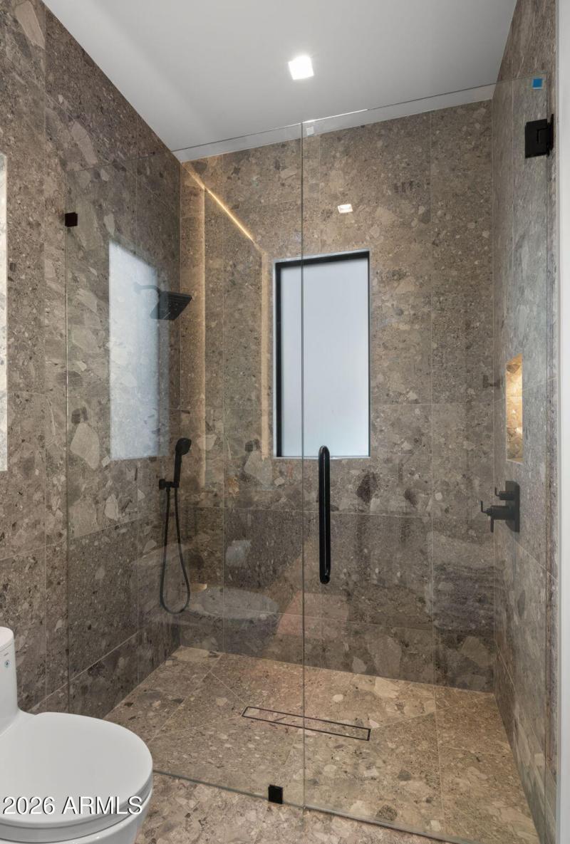 70-web-or-mls-Secondary Bedroom EnSuite