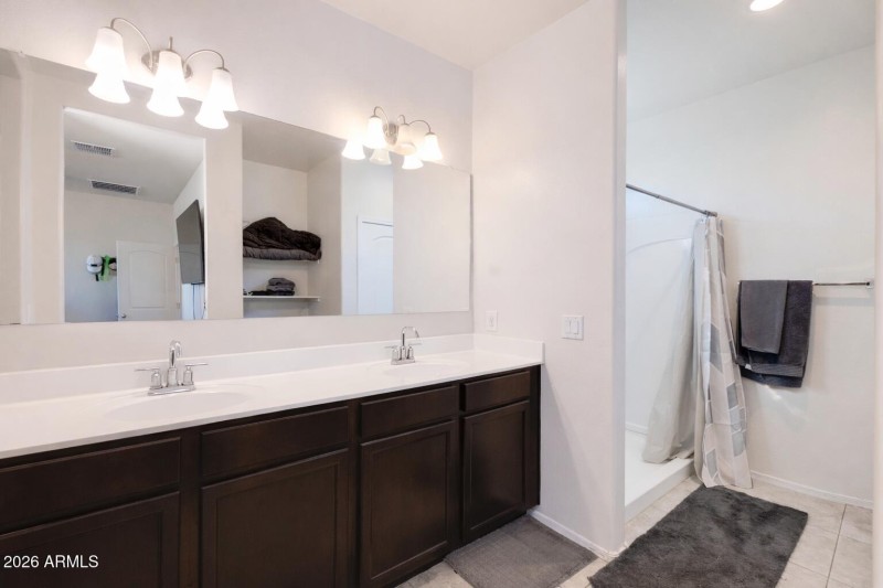 A135761E-DFDE-42C9-899E-76B0A9F0A881