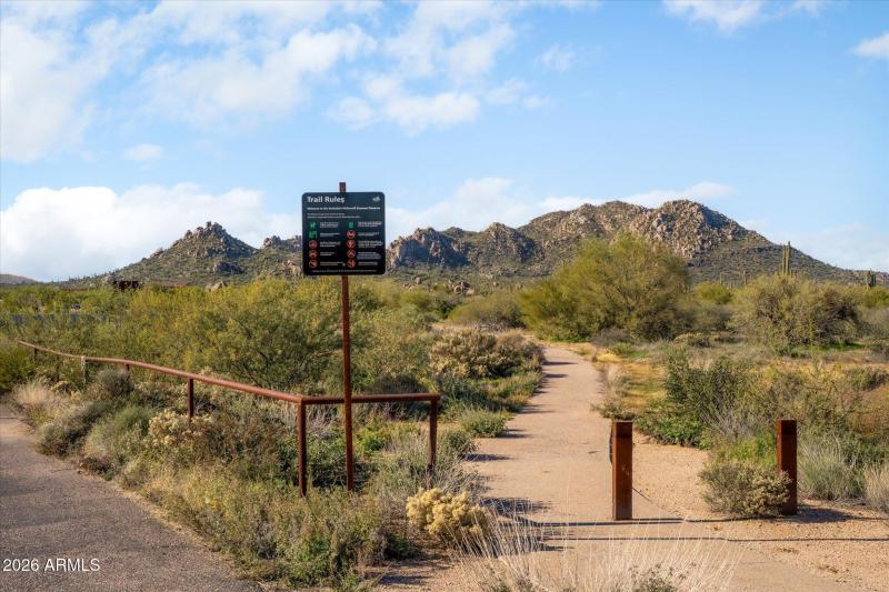 Granite Mountain Trailhead