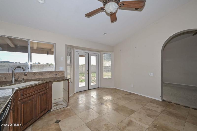 Kitchen-Breakfast Room