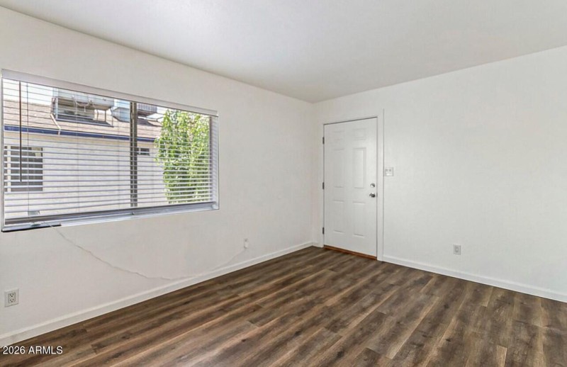 Culver Unit 4 Living