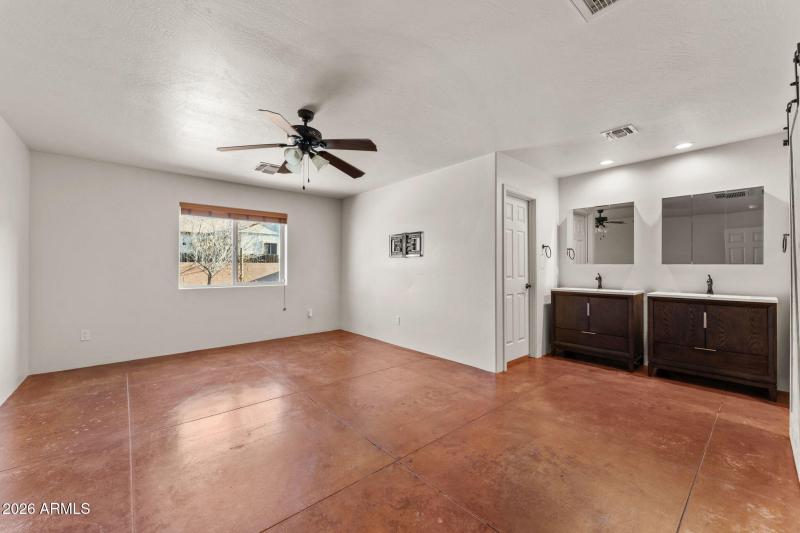 475 W Mohave St
