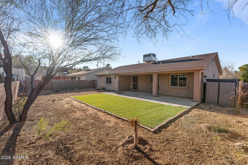 475 W Mohave St