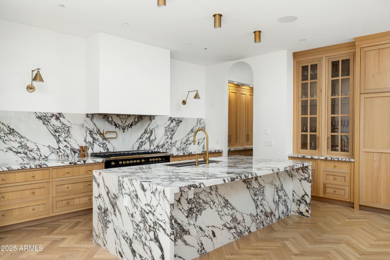 Designer Kitchen to die for