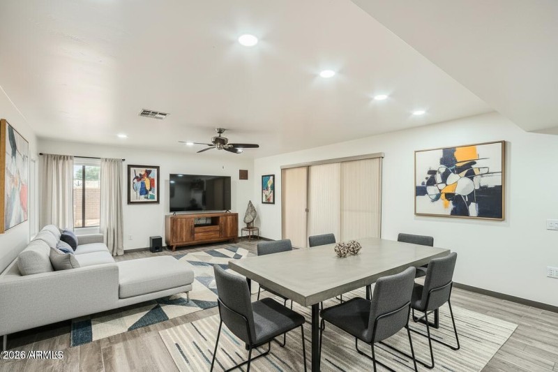 Family Rm Dining Virtual