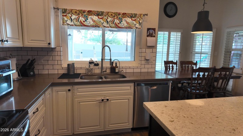 DJI_20251122112820_0815_D