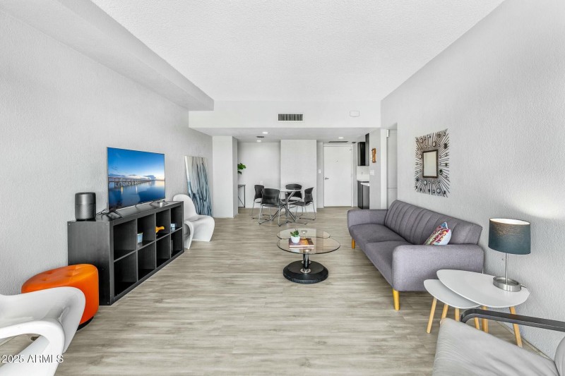 805 N 4th Ave 609 | The Embassy