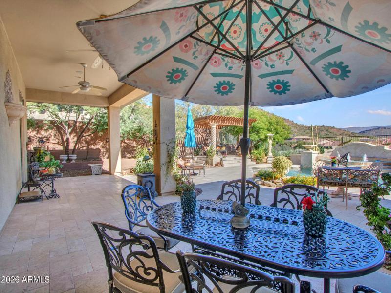 15-Covered-patio-(2)