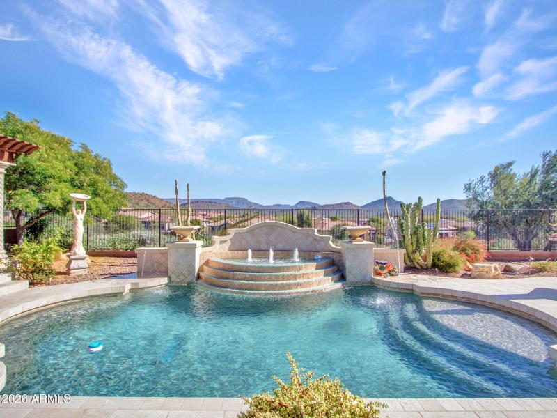 17-Backyard-pool-deck-(3)