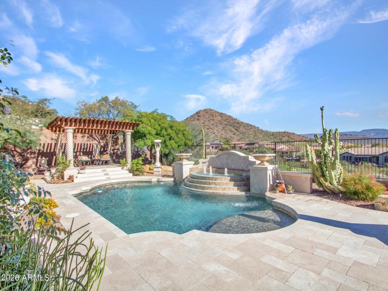 17-Backyard-pool-deck-(4)