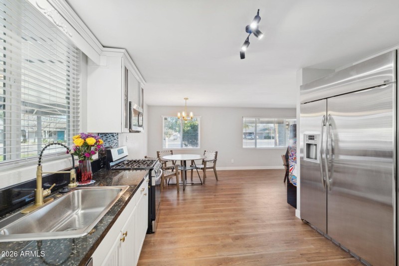 12-web-or-mls-5122-n-13th-ave