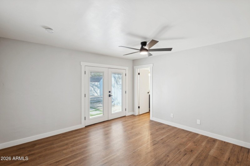 15-web-or-mls-5122-n-13th-ave