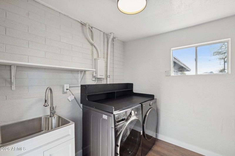 26-web-or-mls-5122-n-13th-ave