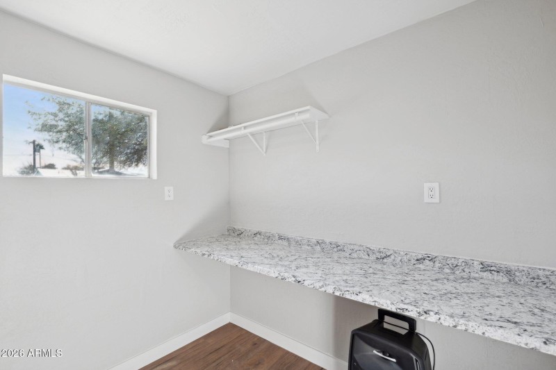 27-web-or-mls-5122-n-13th-ave