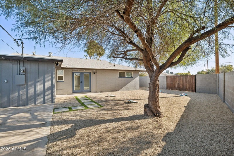 33-web-or-mls-5122-n-13th-ave