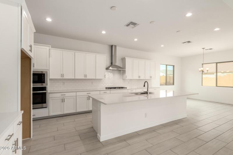 15 - Desert Hollow 15832