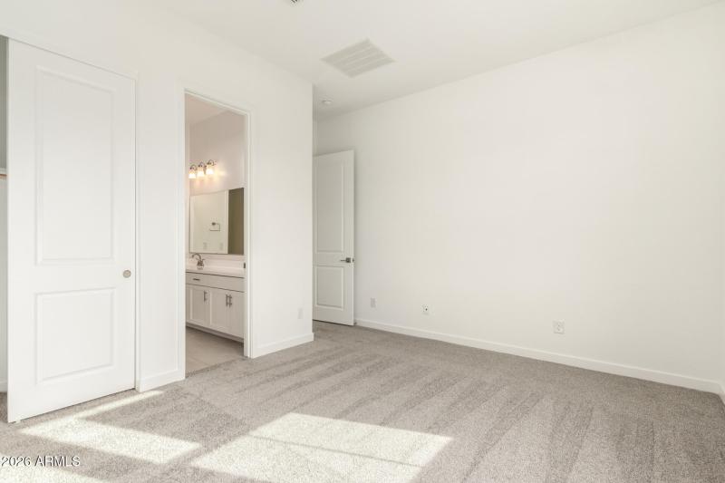 25 - Desert Hollow 15832