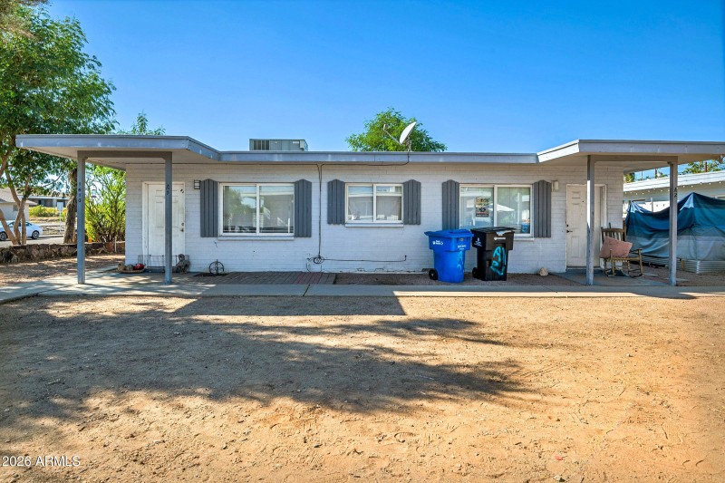 4-custom-1410 W Cheryl Dr-4