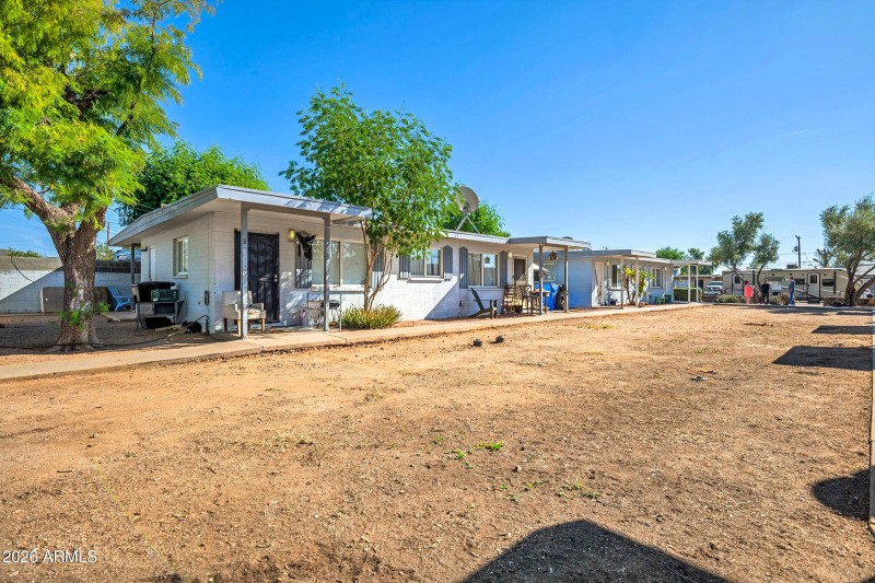 5-custom-1410 W Cheryl Dr-5