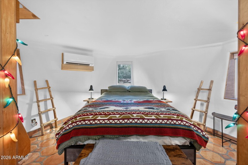 Guest house lower bedroom