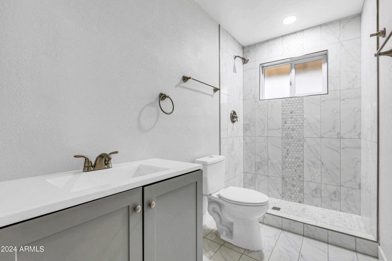 10602 W Cumberland Dr-25