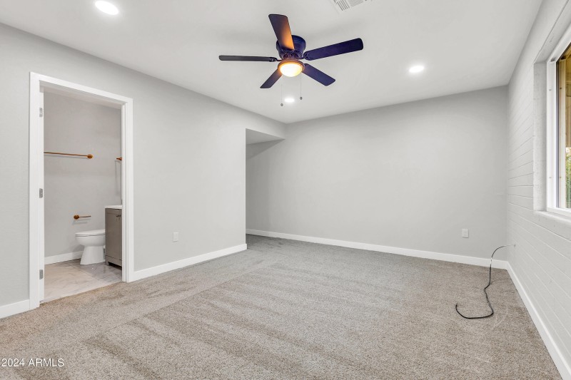 10602 W Cumberland Dr-18