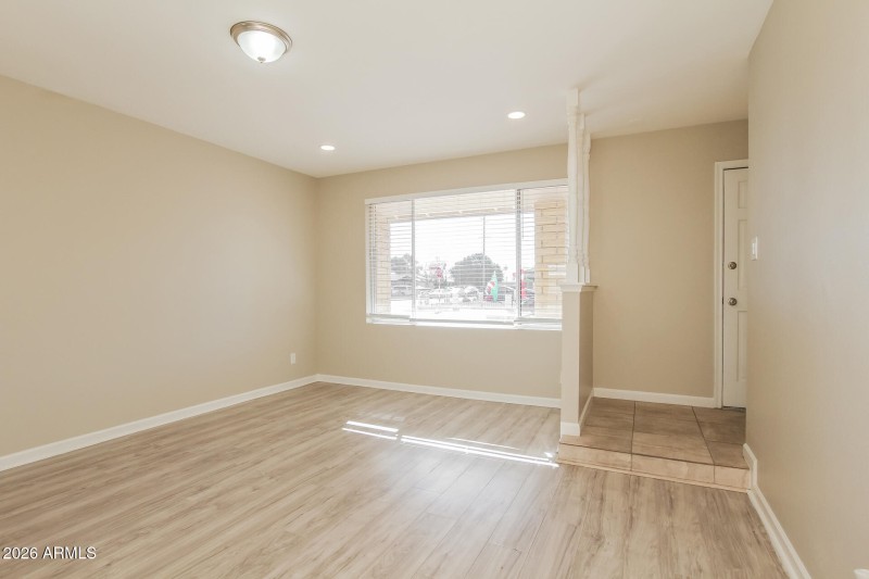 005-photo-living-room-15047646