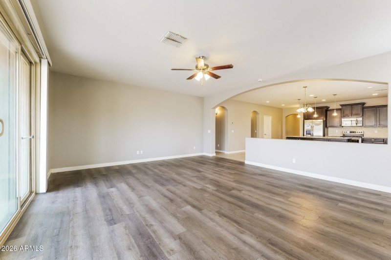 004-photo-living-room-15112956
