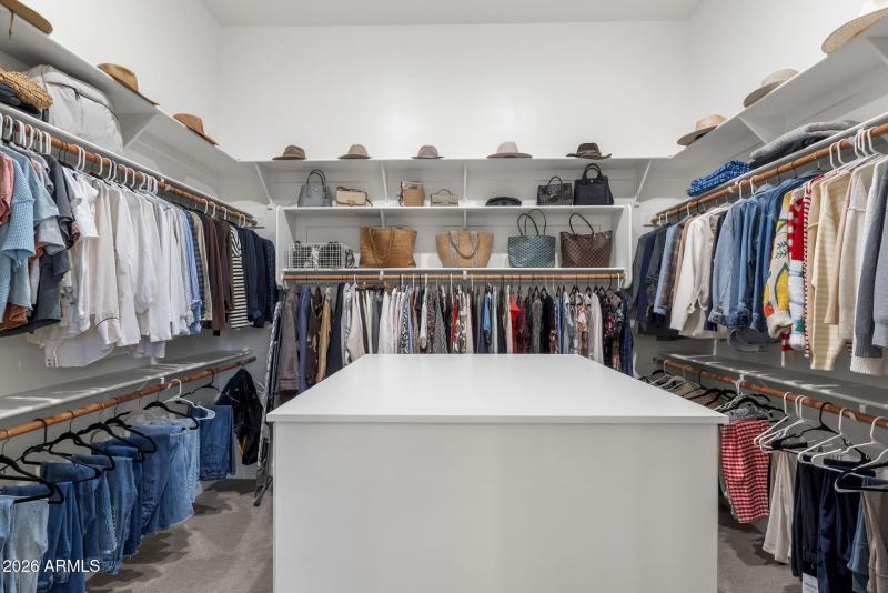 Walk-in Closet