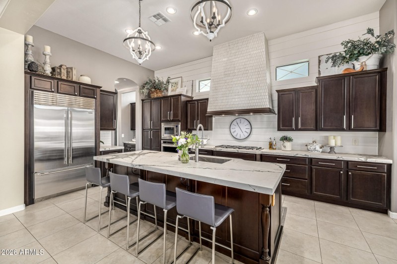 Italian-imported porcelain countertops