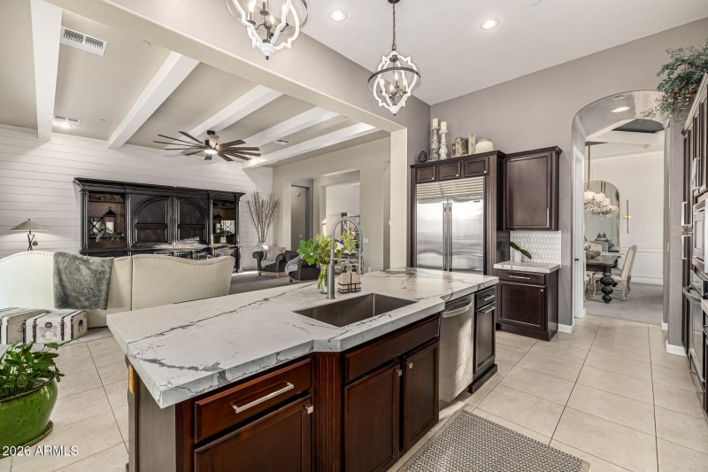 Light-filled, open living spaces