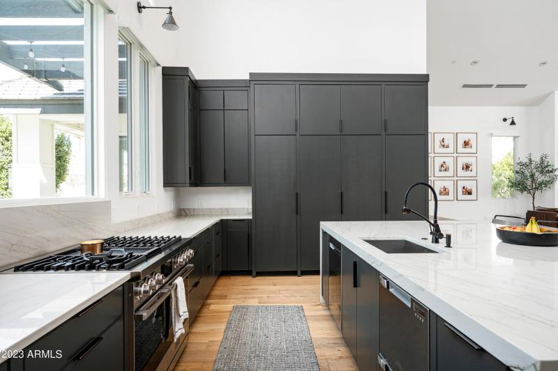 8144 E Del Barquero Dr-22