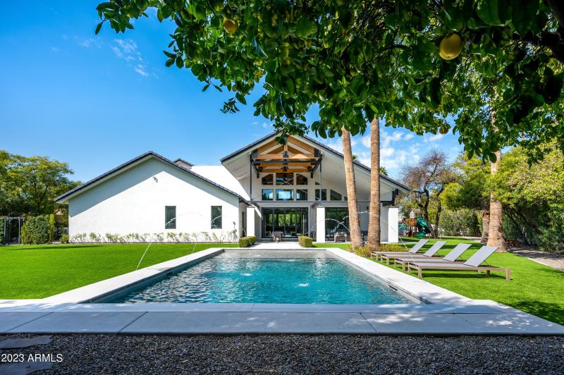 8144 E Del Barquero Dr-63