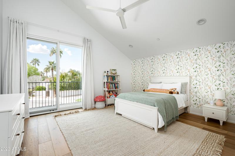 8144 E Del Barquero Dr-42