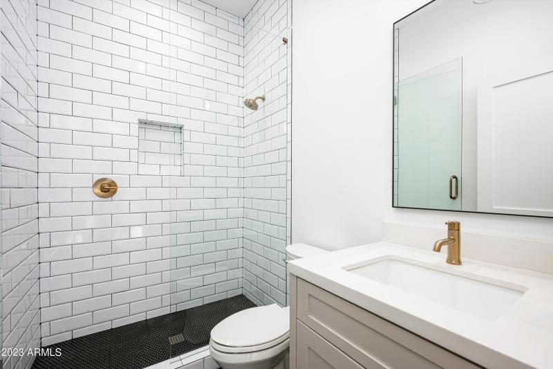 8144 E Del Barquero Dr-52