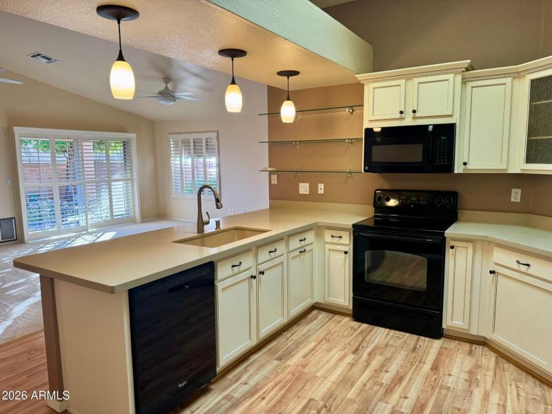 KITCHEN 1
