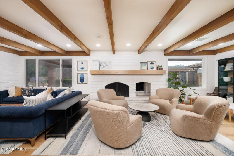 E Hermosa Vista Dr (4041)-10