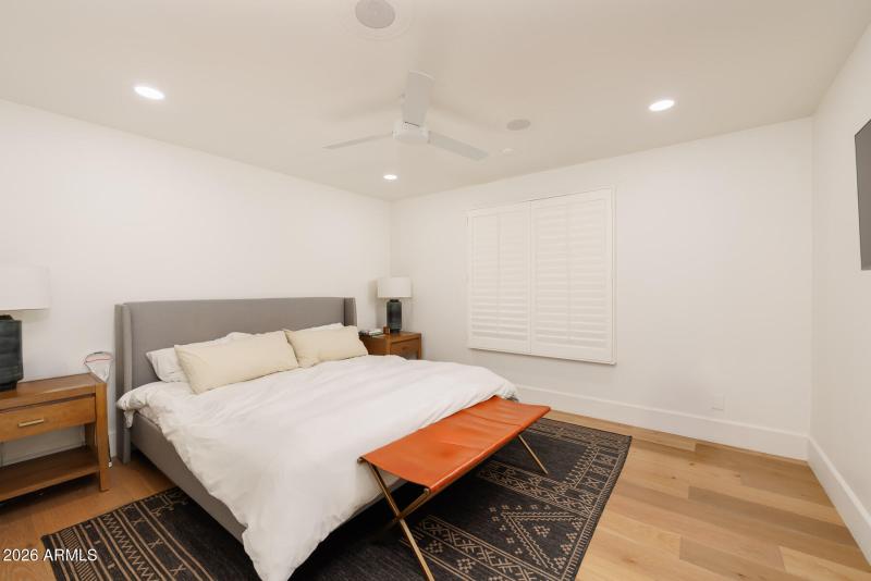 E Hermosa Vista Dr (4041)-23