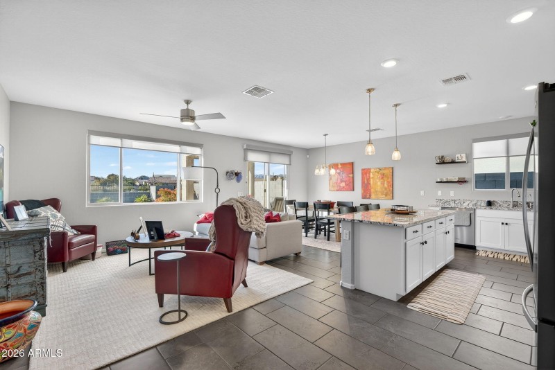 5-web-or-mls-45-N Basilio St